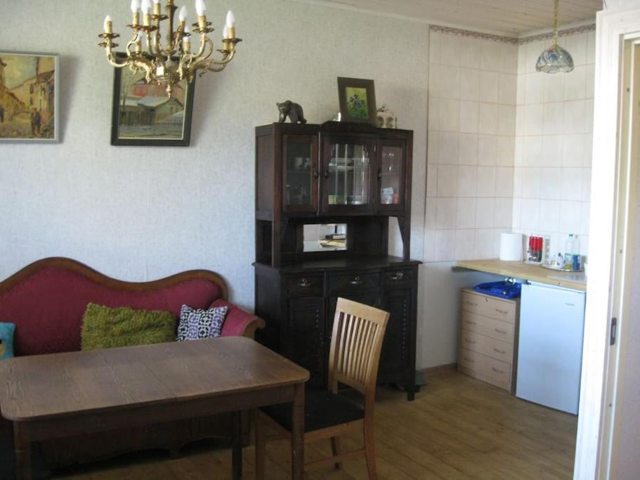 Private In Tallin, Pelguranna A Leilighet *