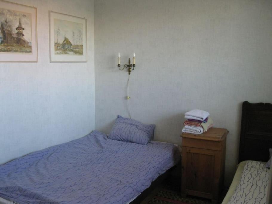 Private In Tallin, Pelguranna A Leilighet